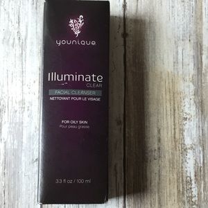 Younique Makeup - Younique illuminate facial cleanser for oily skin Younique Makeup - Younique illuminate facial cleanser for oily skin